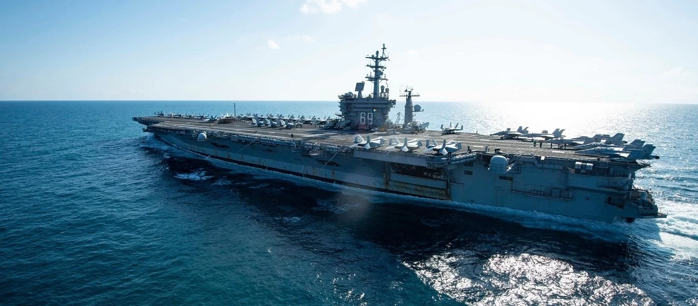 Φθάνει νότια της Κρήτης το αμερικανικό αεροπλανοφόρο «Αϊζενχάουερ» συνοδευόμενο από 12 πλοία